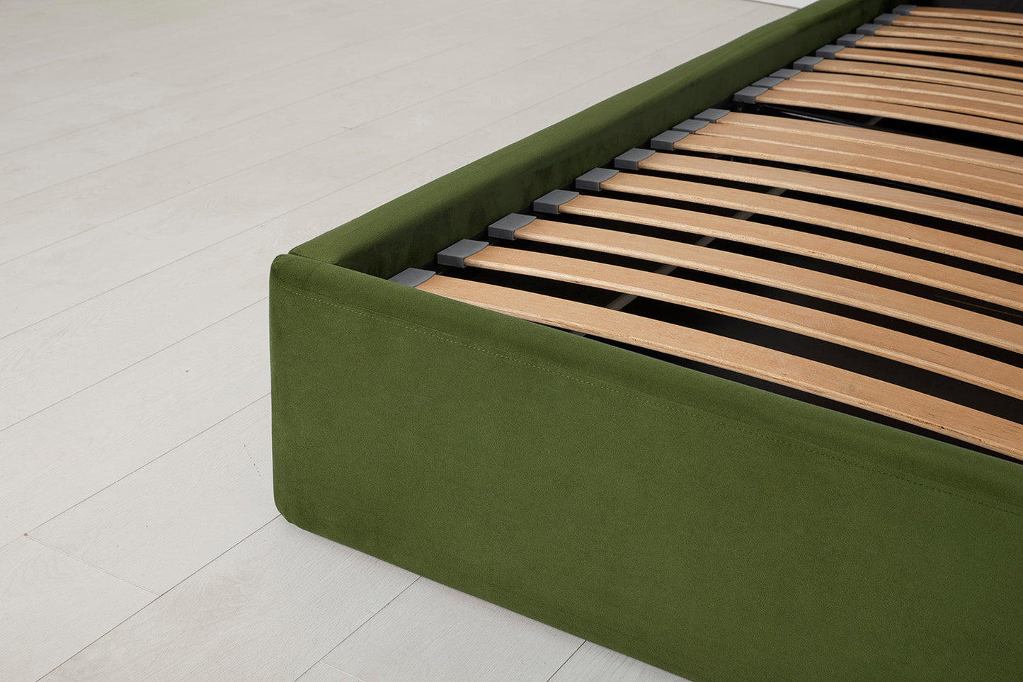 Bed 03 EU Double Bed