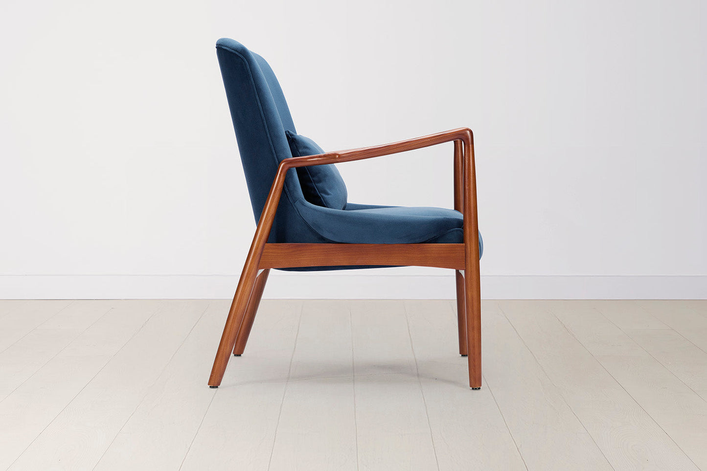 Chair 01