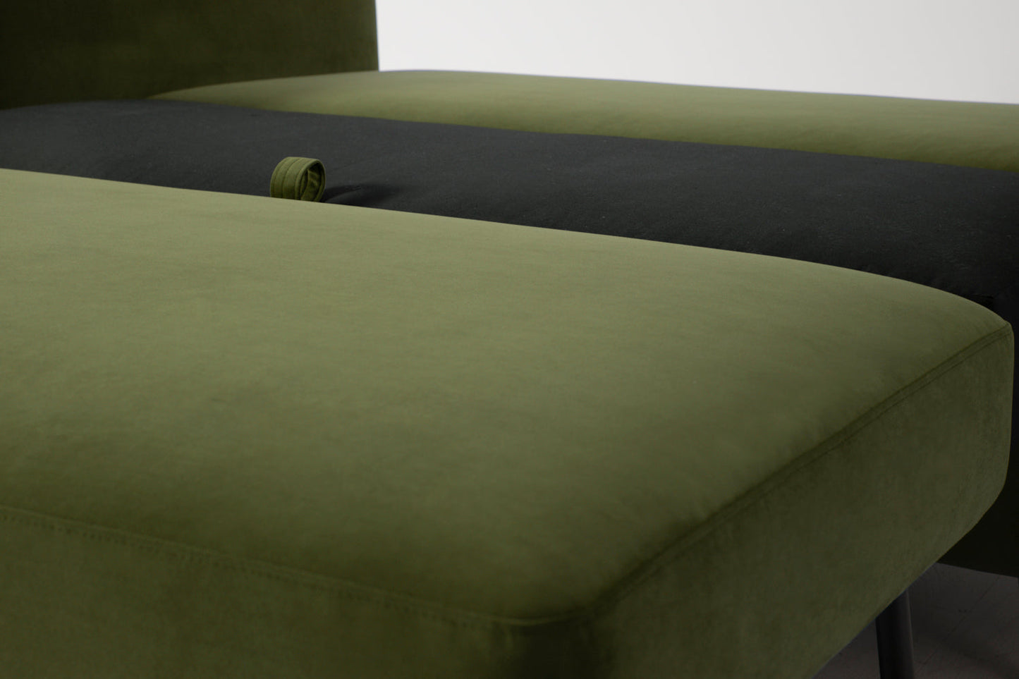 Model 08 2.5-Seater Sofa Bed