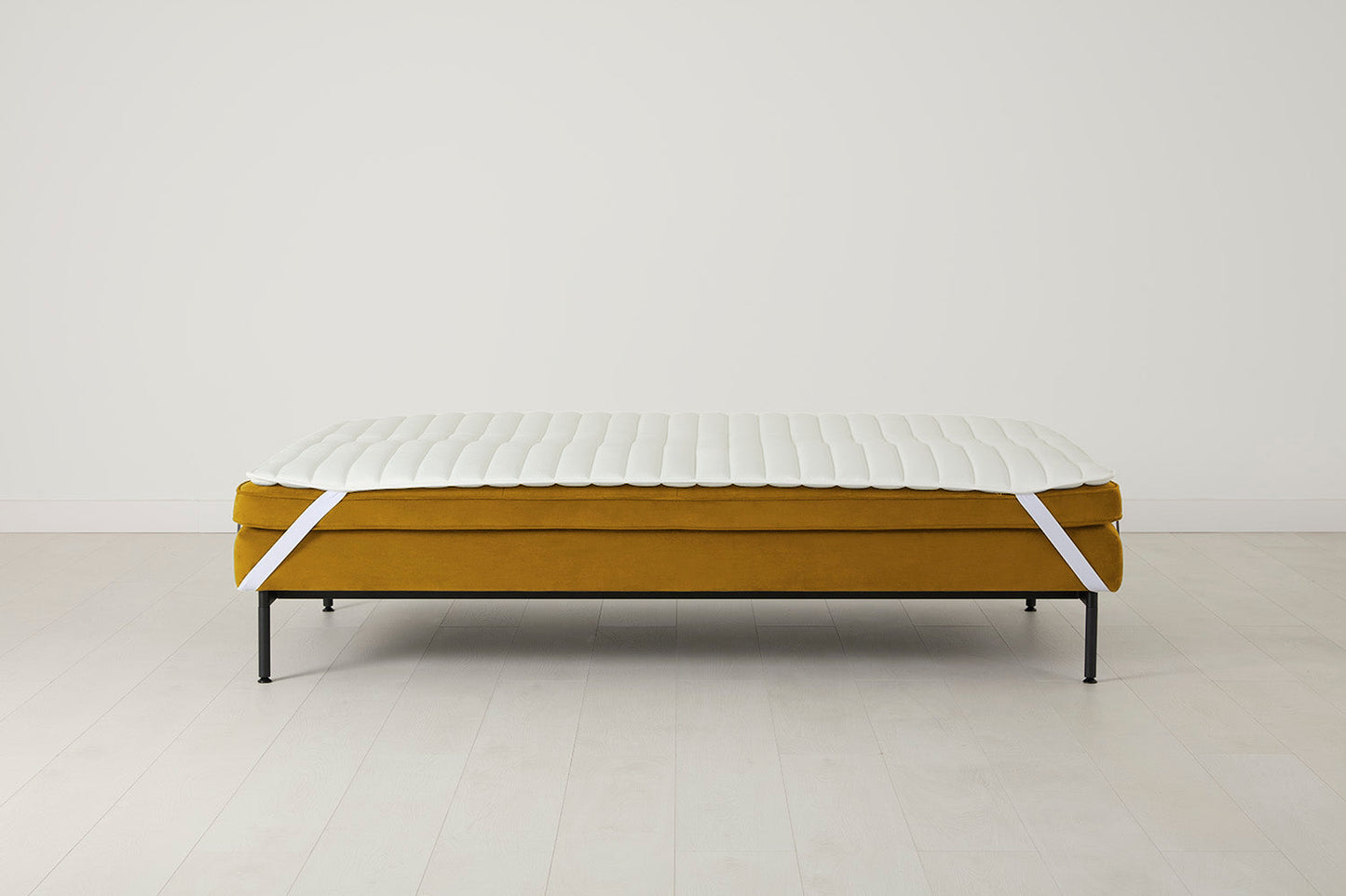 Model 11 Dreisitzer-Schlafsofa