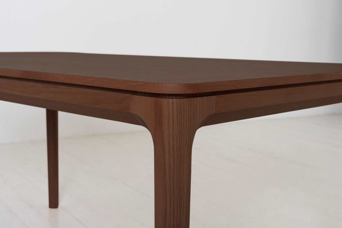 Dining Table 01 Extending Dining Table