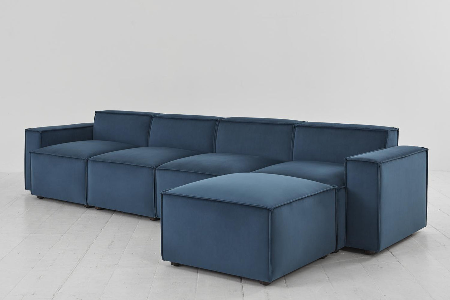 Viersitzer-Sofa Model 03 mit Chaiselongue rechts