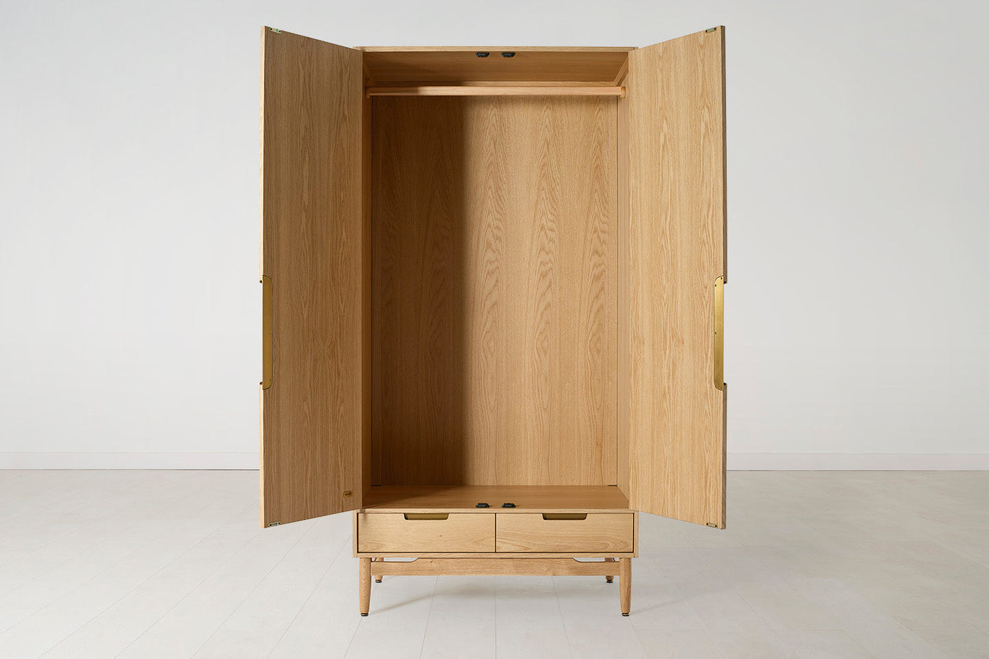 Kleiderschrank 01