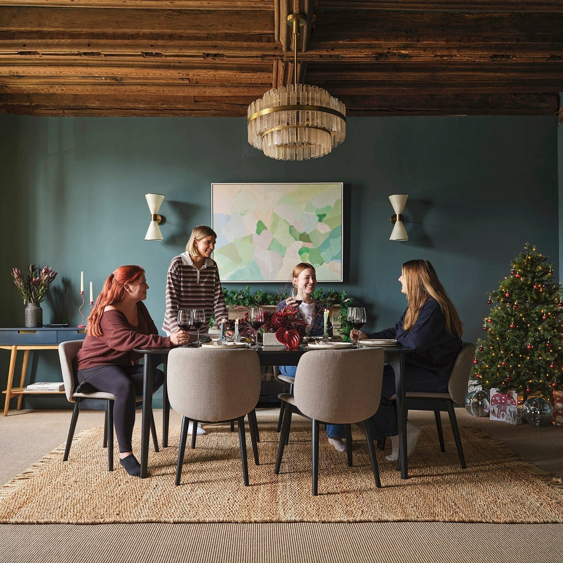 How to Organise Your Space for a New Year's Eve Party