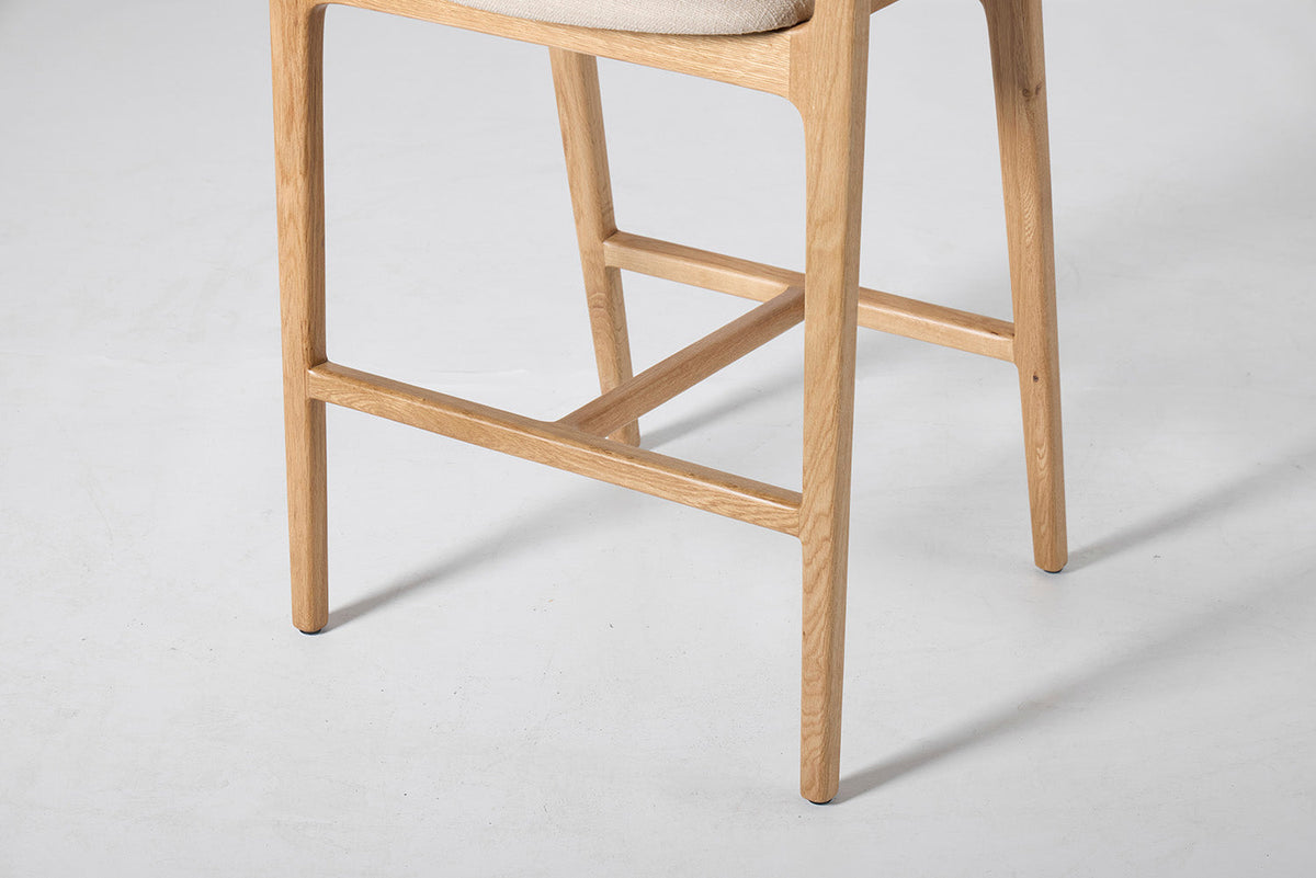 Barhocker 01, Eiche / Hellbeige