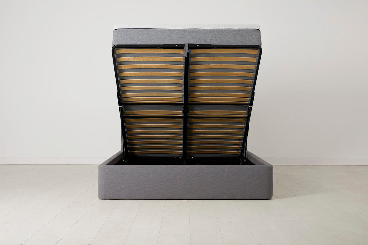 Bett 03 140cm x 200cm, Risso