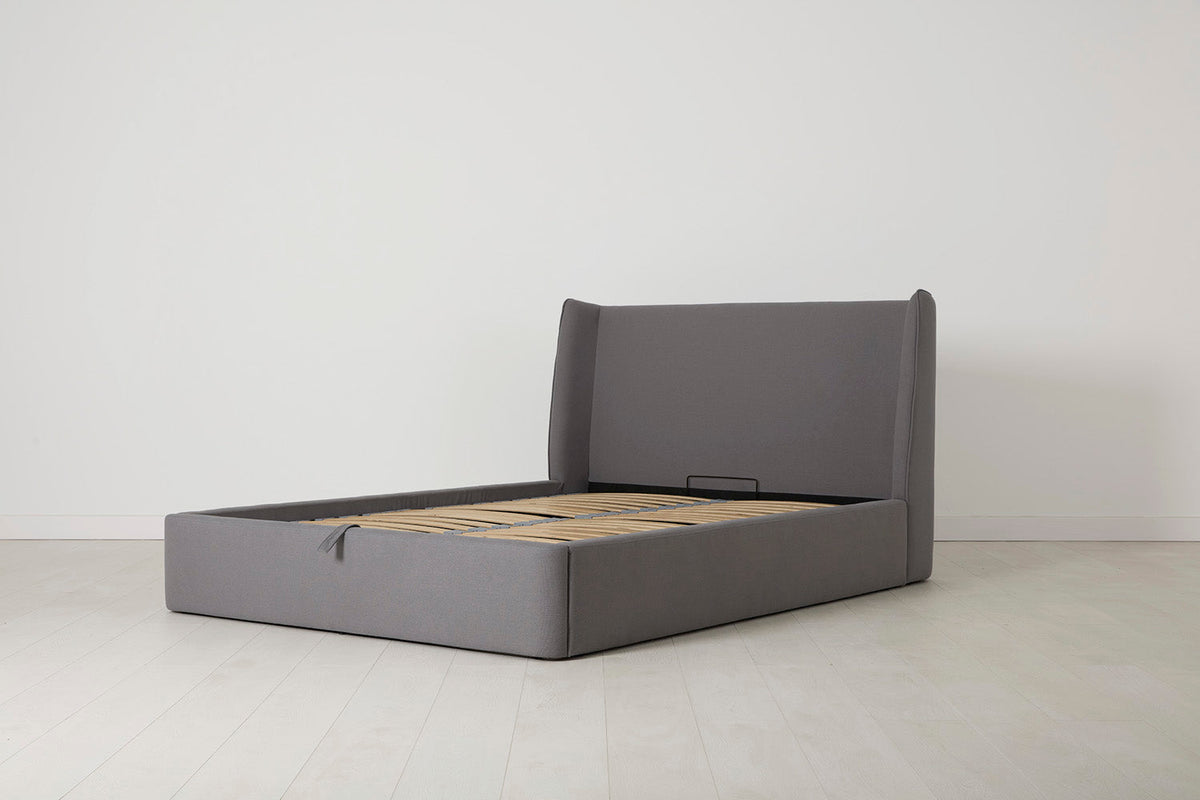 Bett 03 140cm x 200cm, Risso