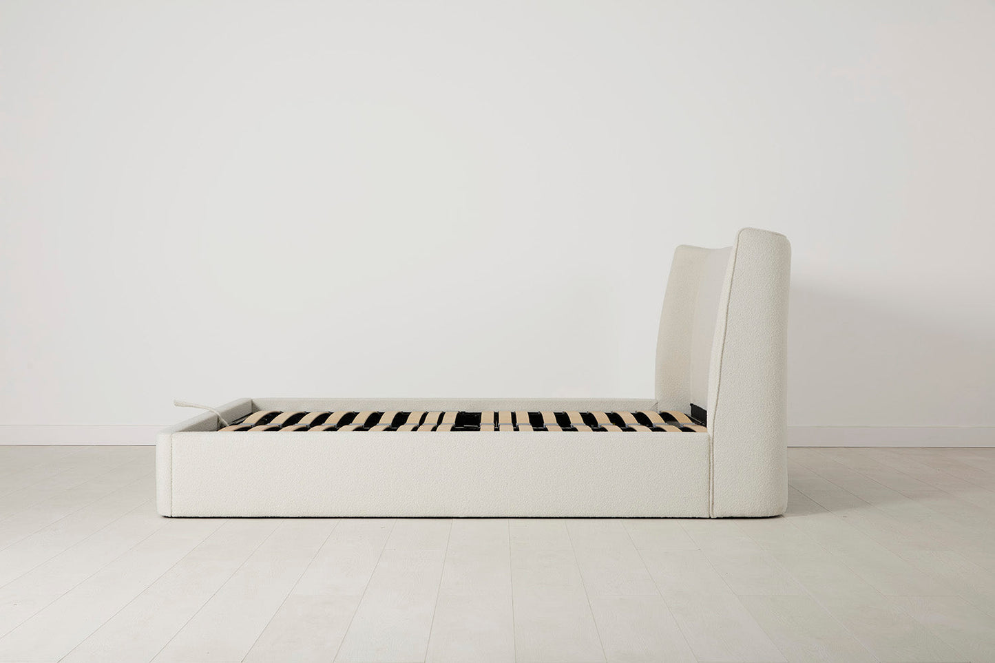 Bett 03 180cm x 200cm,  Elfenbeinfarbe