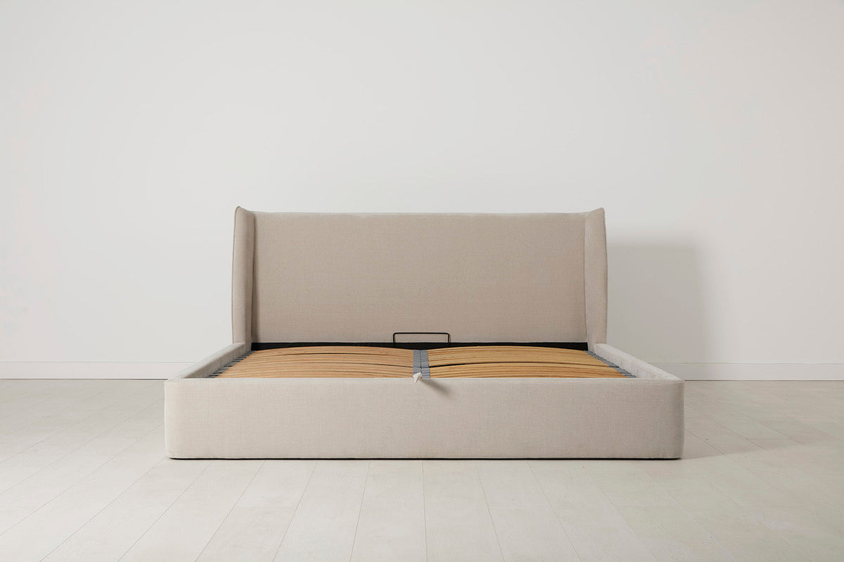 Bett 03