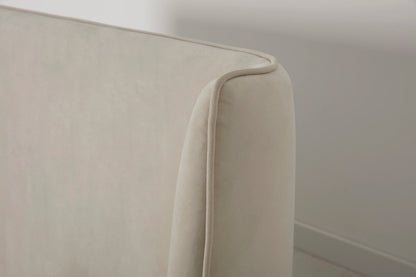 Bed 03 180cm x 200cm, Bone