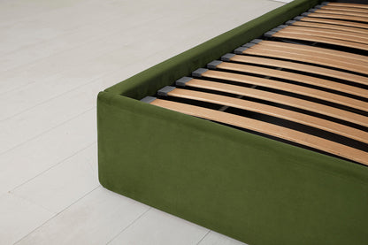 Bed 03 180cm x 200cm, Vine