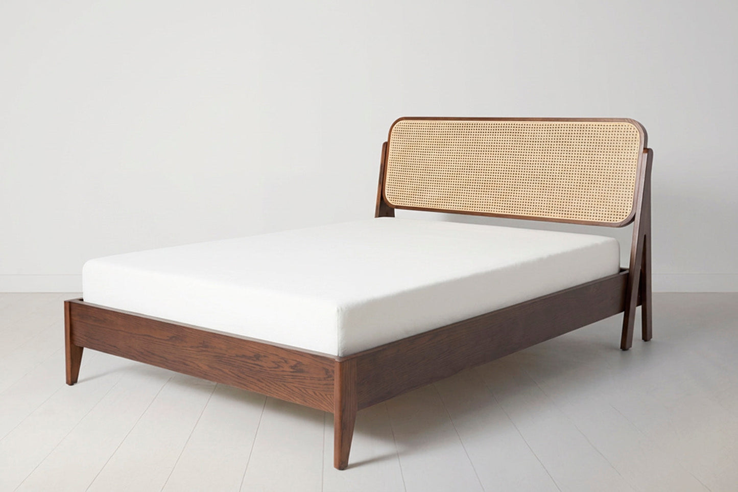Bett 04 140cm x 200cm