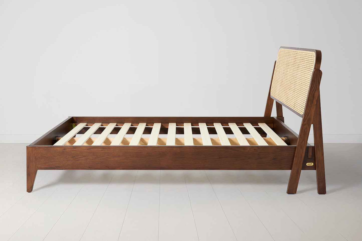 Bett 04 140cm x 200cm
