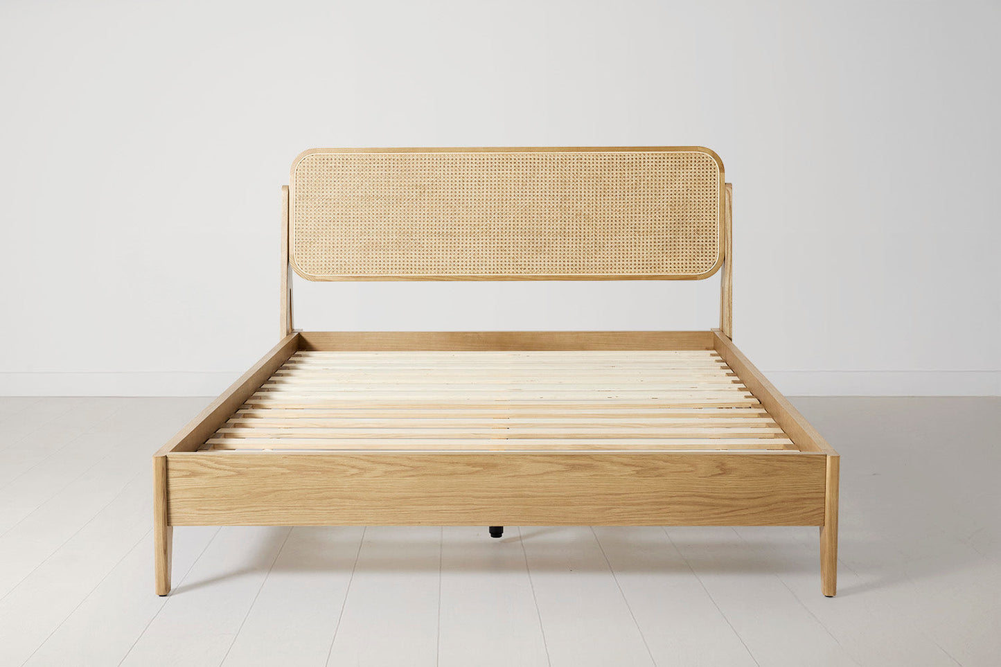 Bett 04 160cm x 200cm