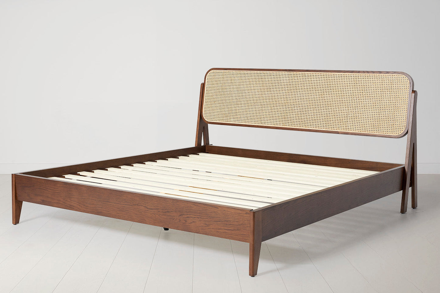 Bett 04 180cm x 200cm