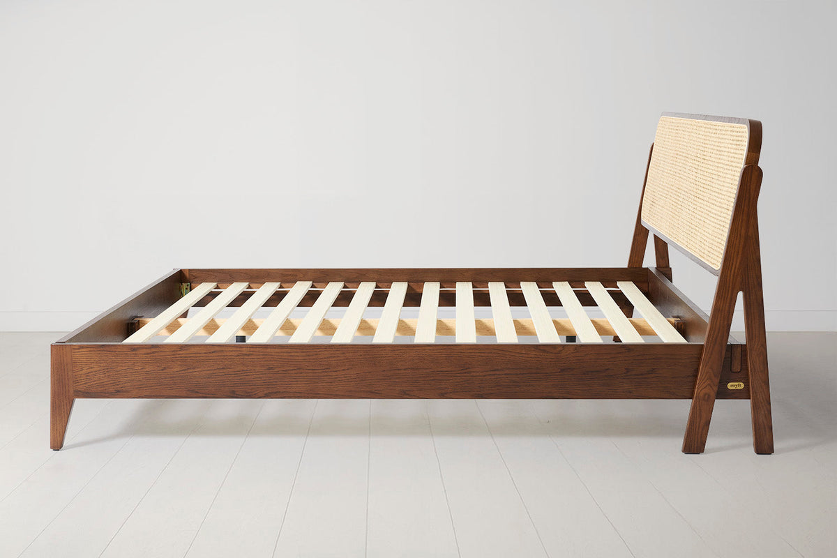 Bett 04 180cm x 200cm