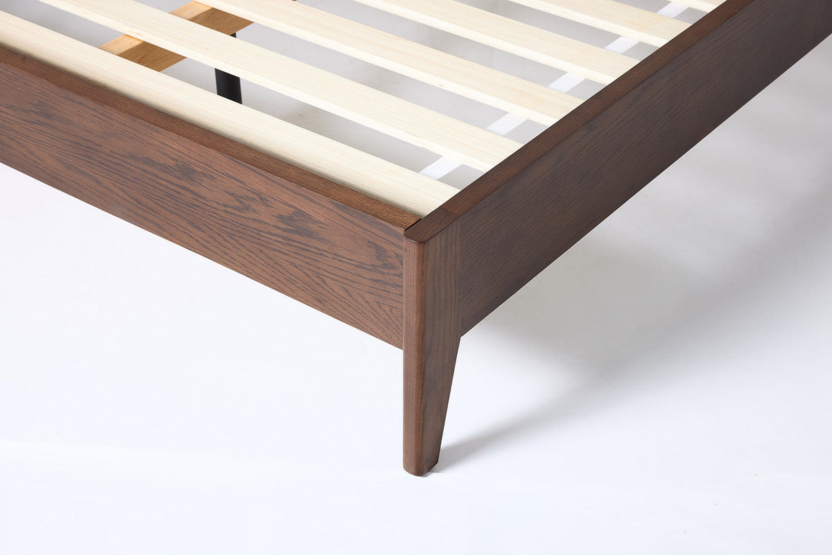 Bett 04 180cm x 200cm