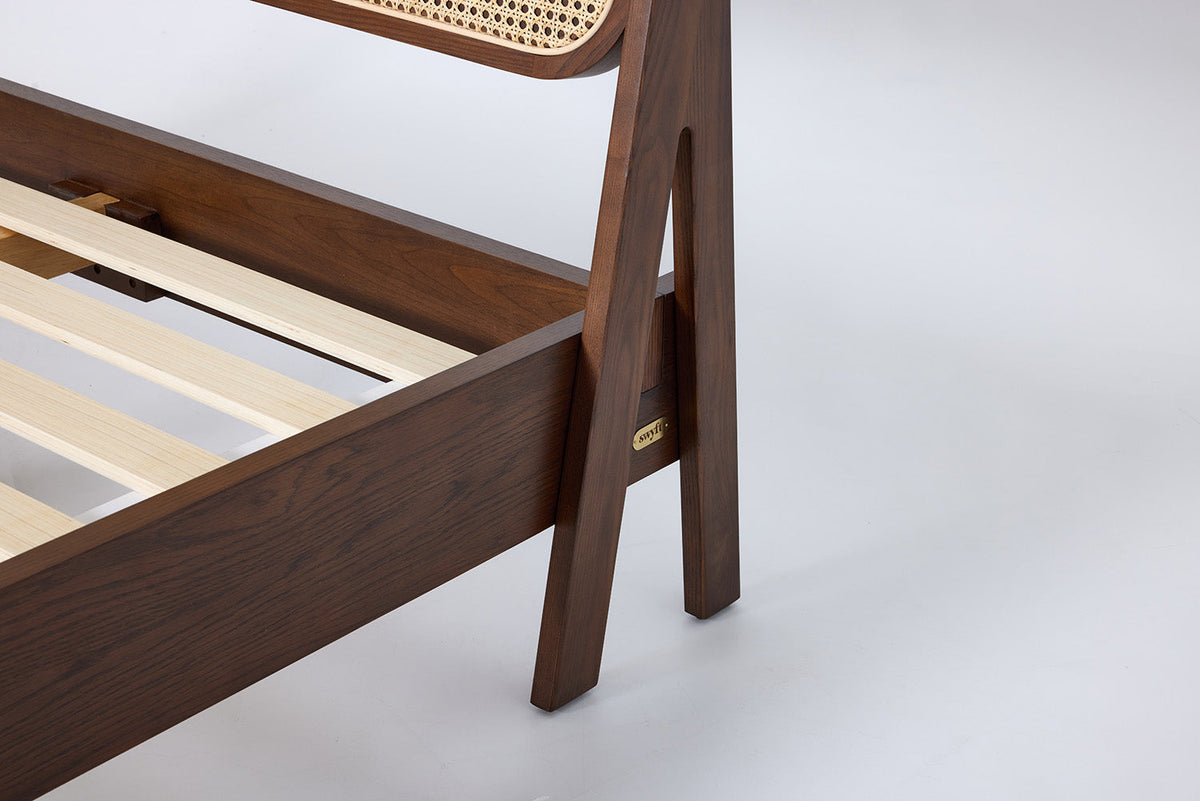 Bett 04 180cm x 200cm