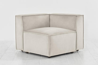 Eckmodul Model 03, Knochenweiß