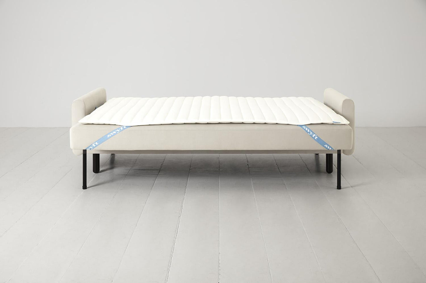 Model 04 Dreisitzer-Schlafsofa