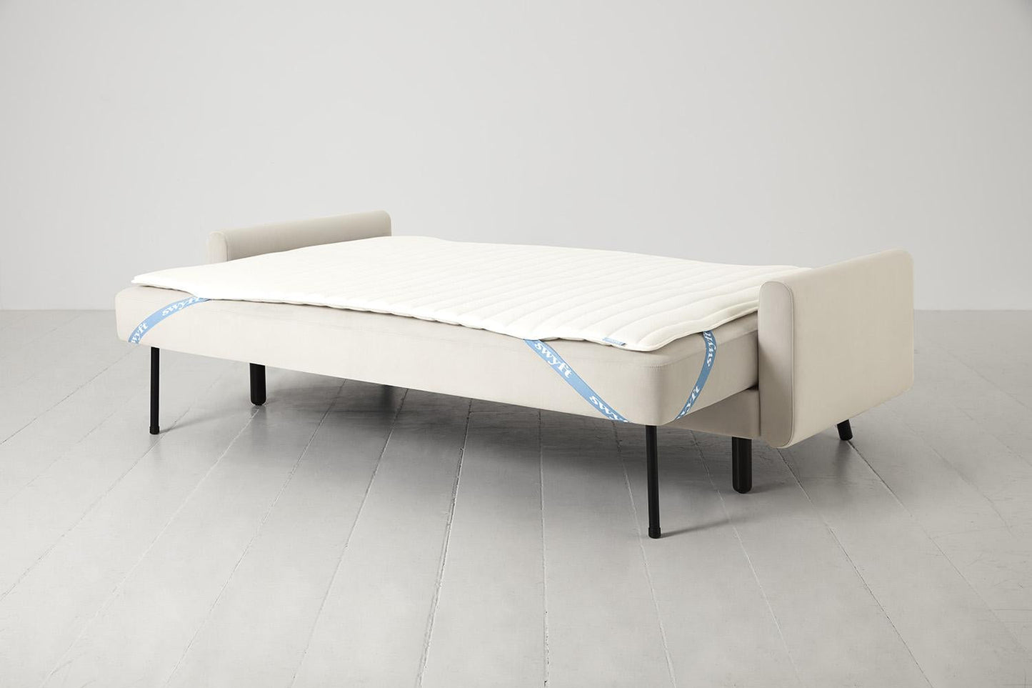 Model 04 Dreisitzer-Schlafsofa