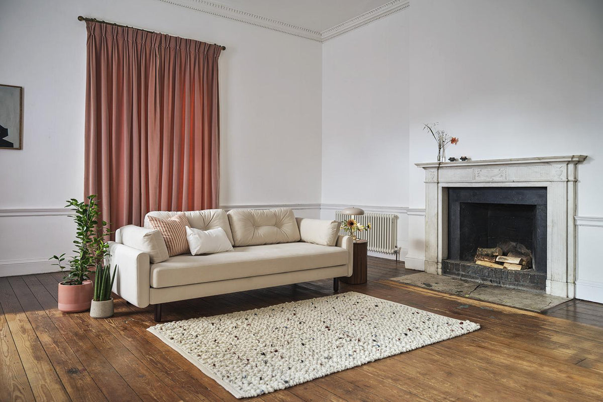 Model 04 Dreisitzer-Schlafsofa
