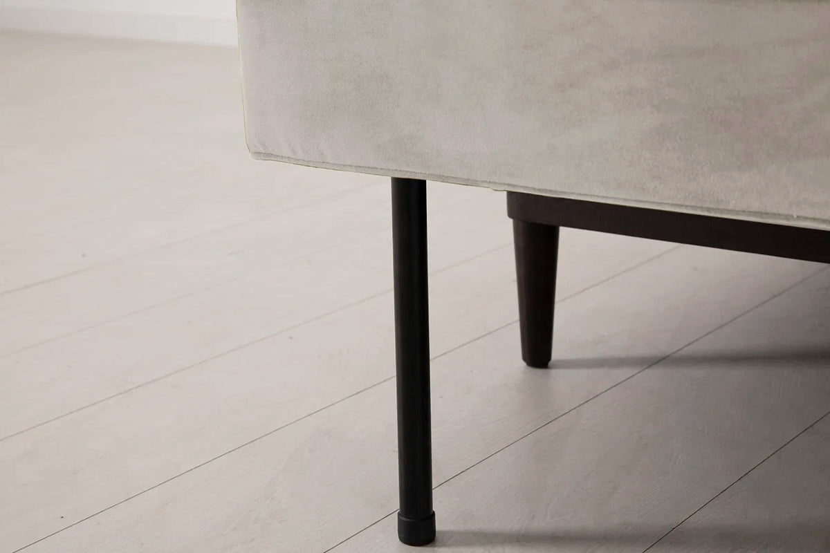 Dreisitzer-Schlafsofa Model 02