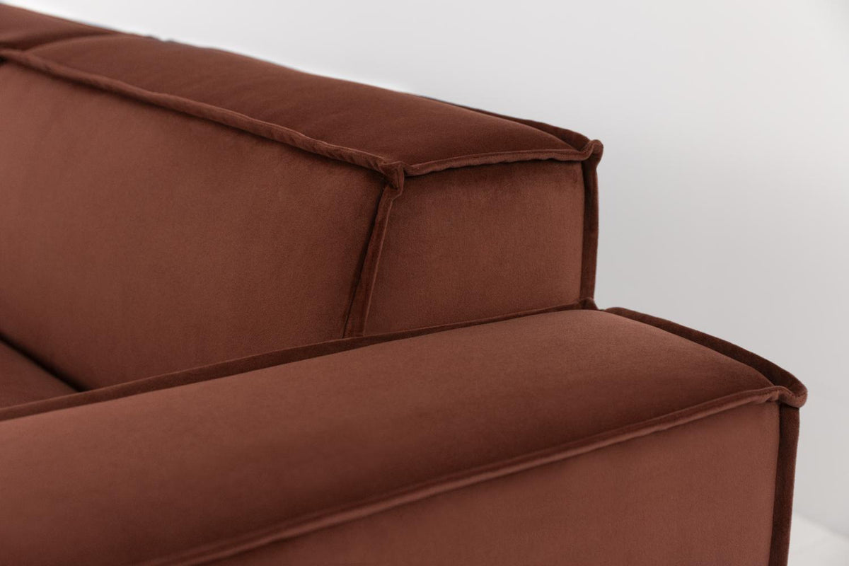 Dreisitzer-Sofa Model 03 mit Chaiselongue rechts, Ziegelrot