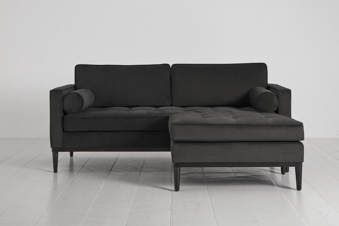 Model 02 Zweisitzer Sofa mit Hocker, Dunkelgrau