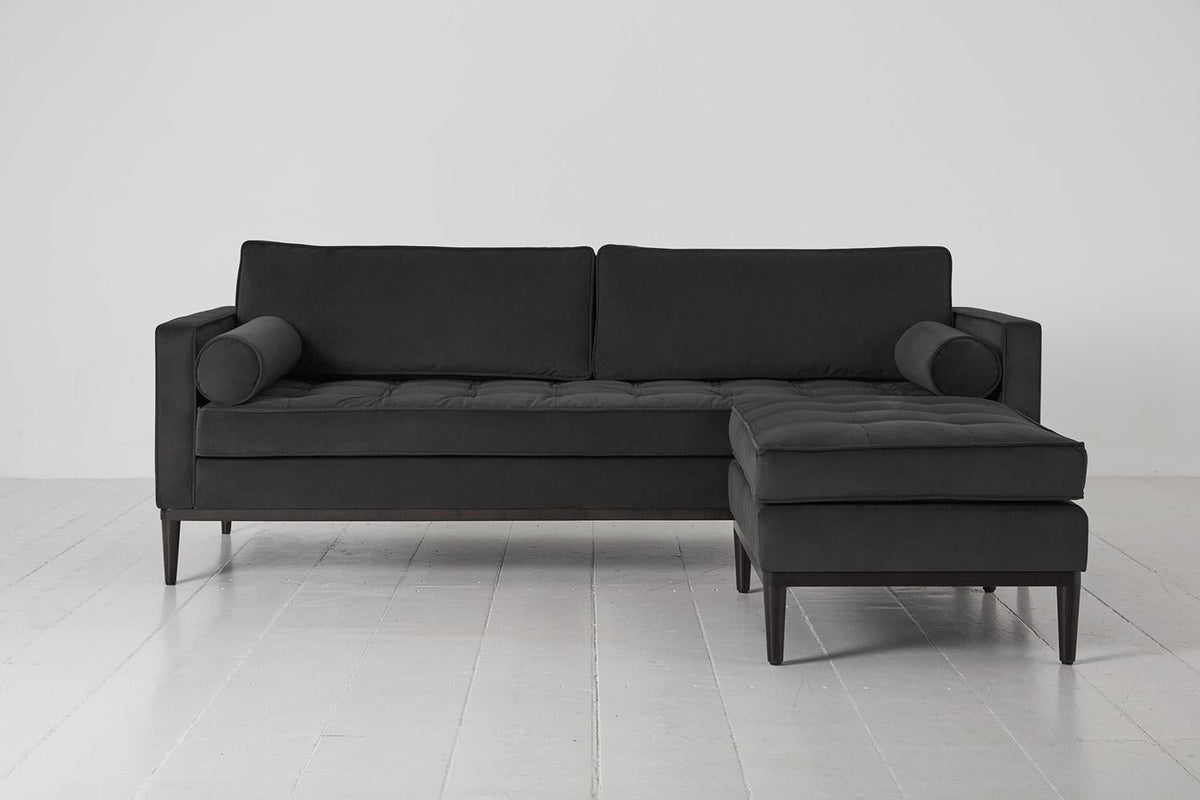 Model 02 Dreisizter Sofa mit Hocker, Dunkelgrau