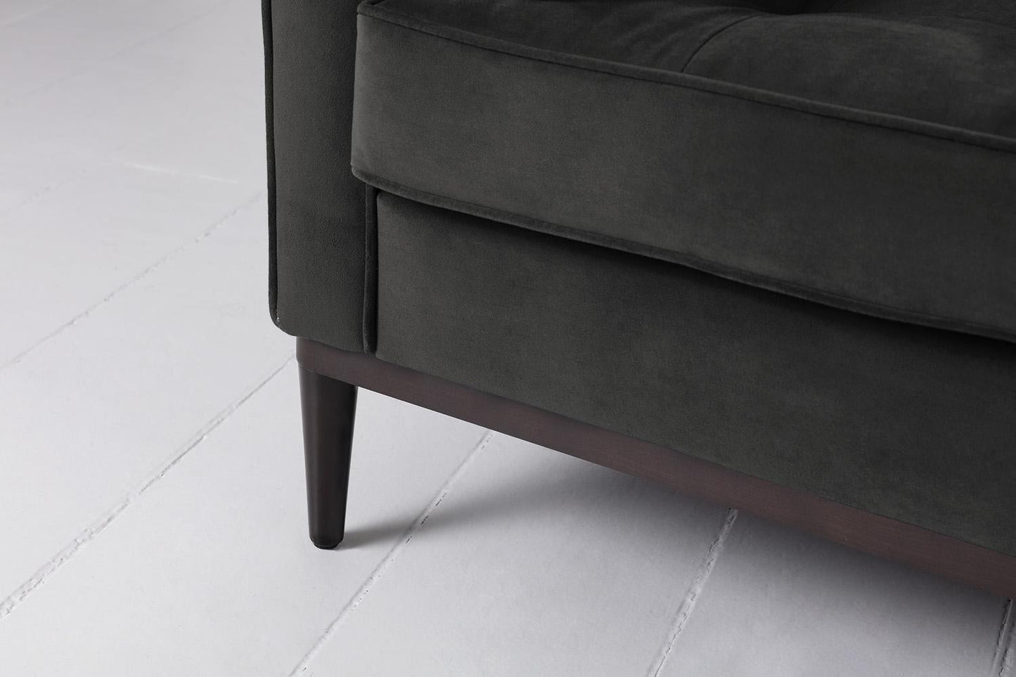 Model 02 Zweisitzer Sofa mit Hocker, Dunkelgrau