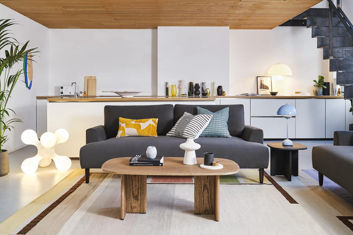 Dreisitzer-Sofa Model 05, Dunkelgrau