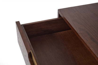 Kommode 02, Nussbaum