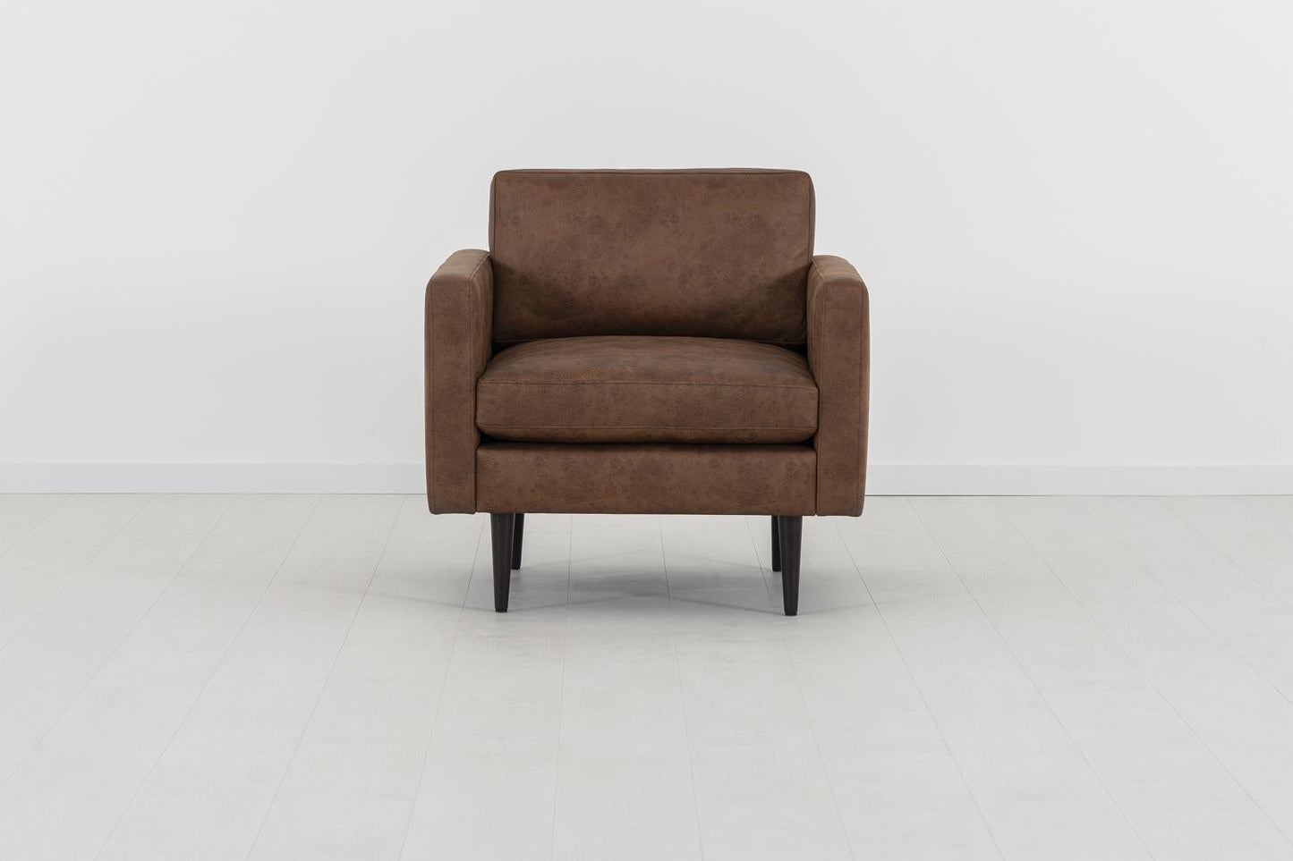 Sessel Model 01, Kastanienbraun