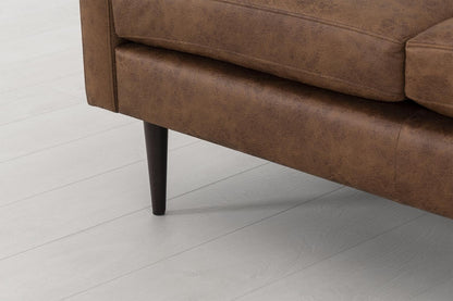 Model 01 Zweisitzer Sofa mit Hocker, Kastanienbraun