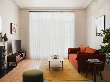 Fernsehschrank 01, Nussbaum