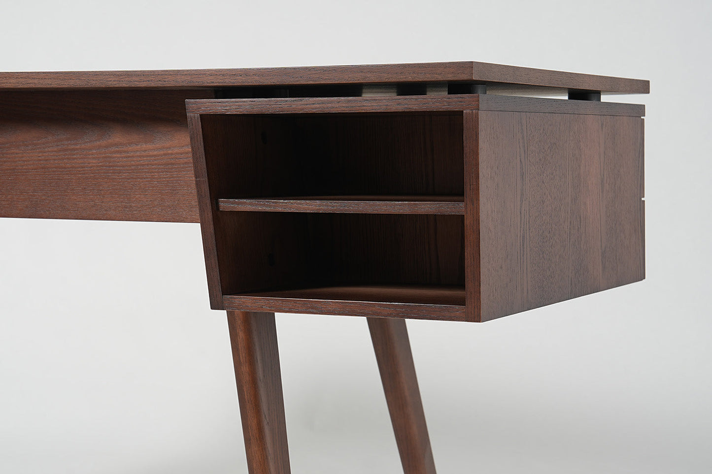 Desk 03, Walnut