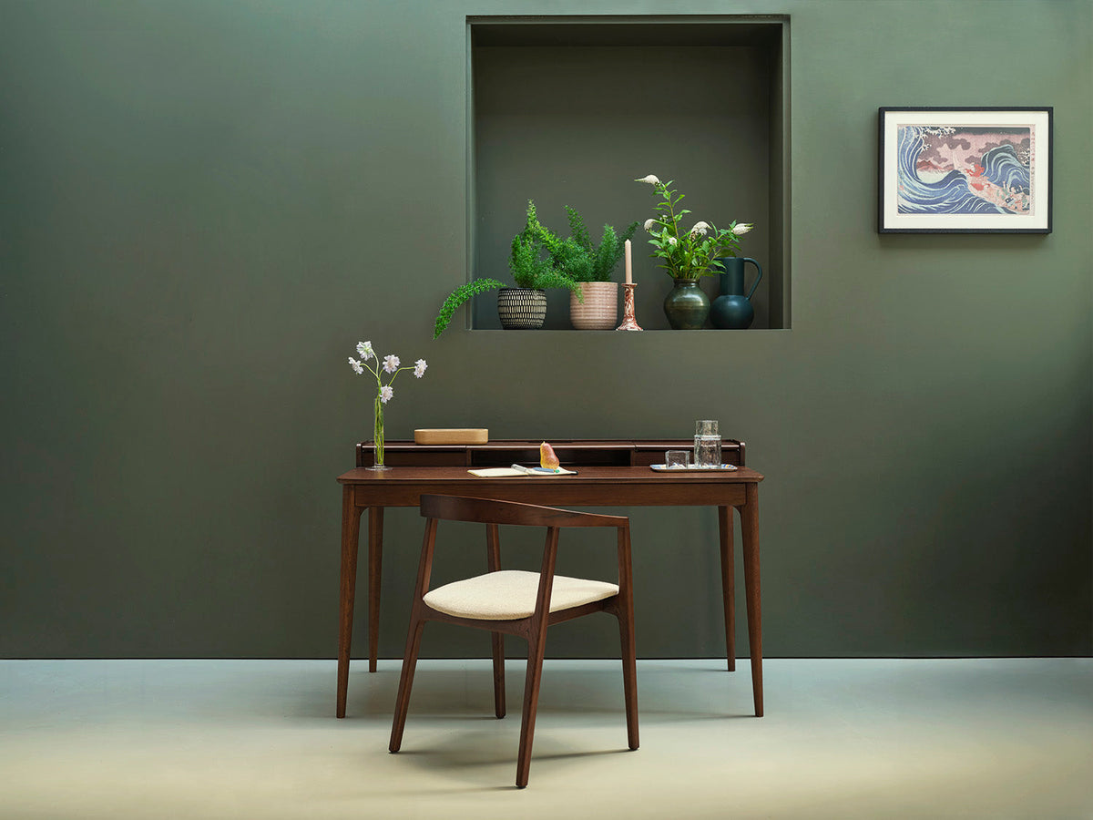 Desk 01