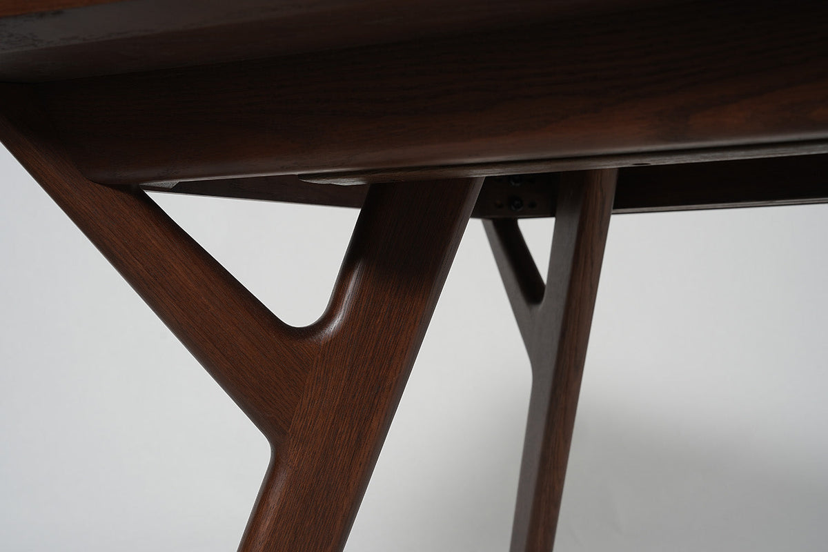 Dining Table 04 Extending Dining Table, Walnut