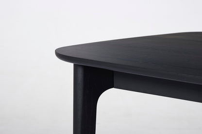 Esstisch 03, Schwarze Eiche