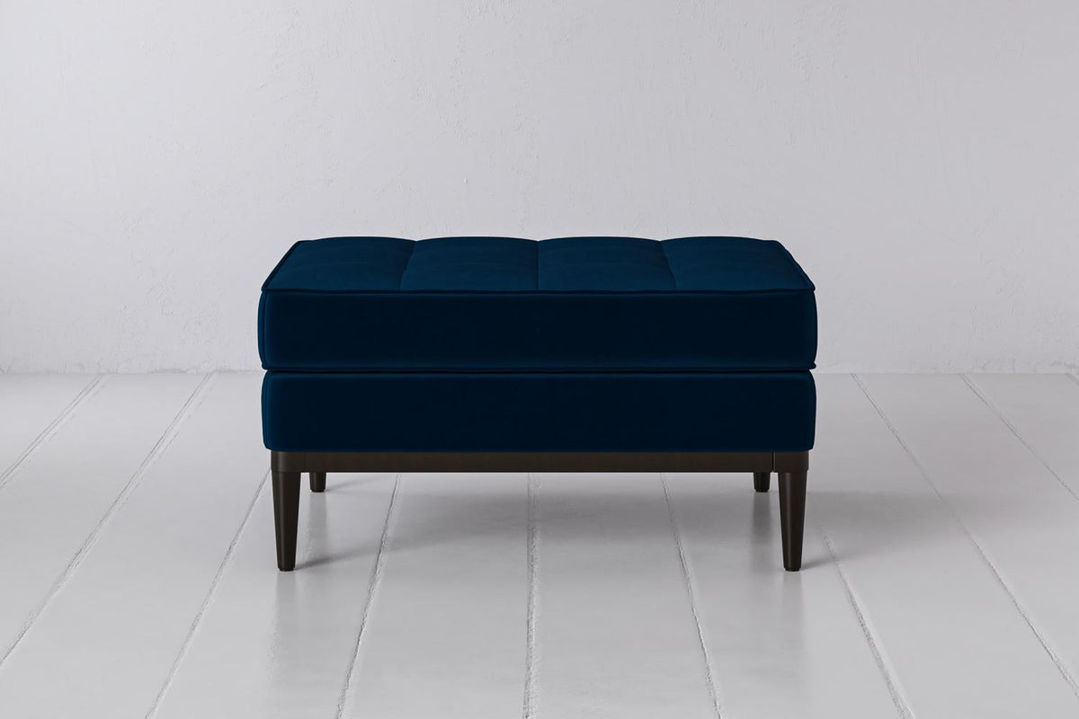 Polsterhocker Model 02, Indigoblau