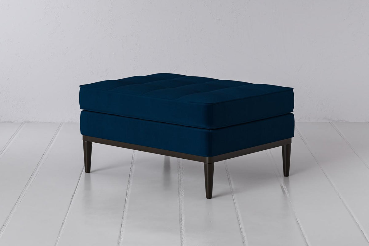 Polsterhocker Model 02, Indigoblau