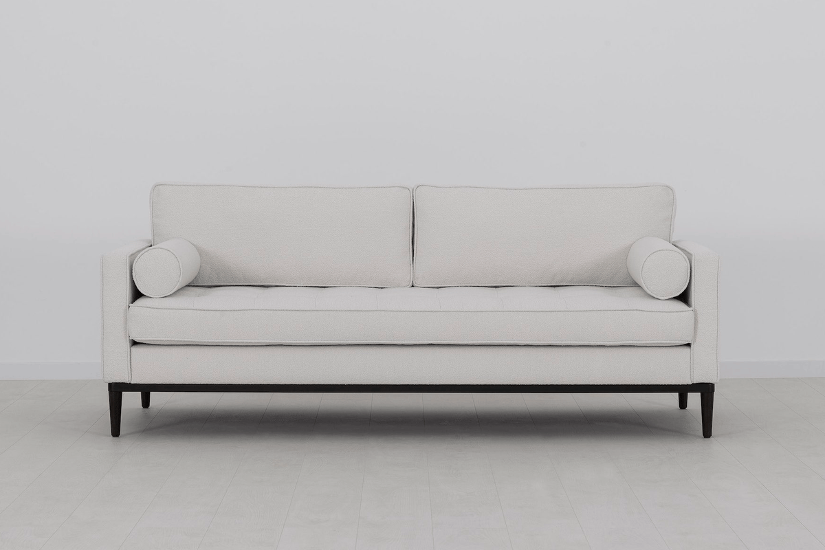 Model 02 Dreisitzer-Schlafsofa , Elfenbeinfarbe