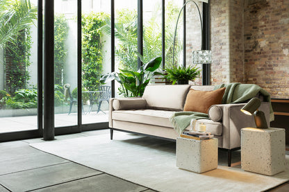 Model 02 Dreisitzer-Schlafsofa , Knochenweiß