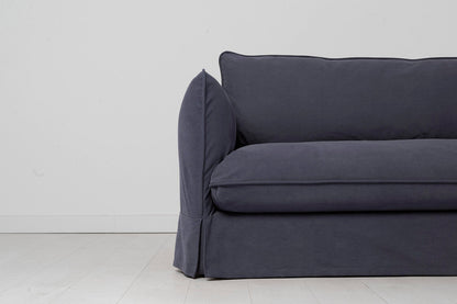 Model 18 Zweisitzer-Sofa mit Polsterhocker, Mitternachtsblau