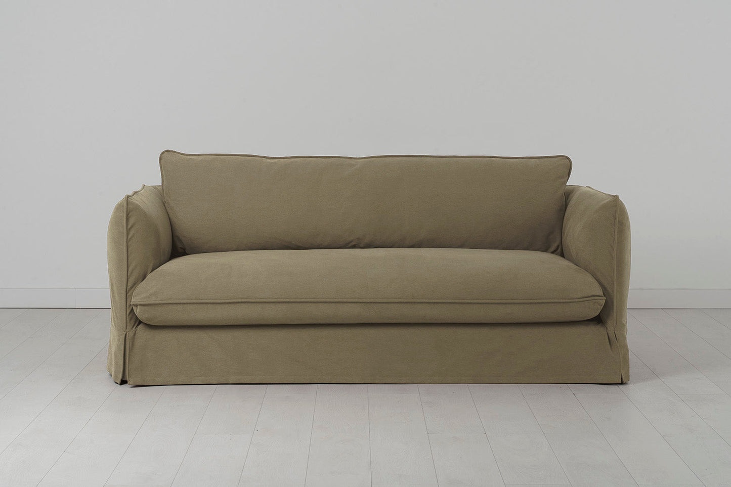 Model 18 Dreisitzer-Sofa