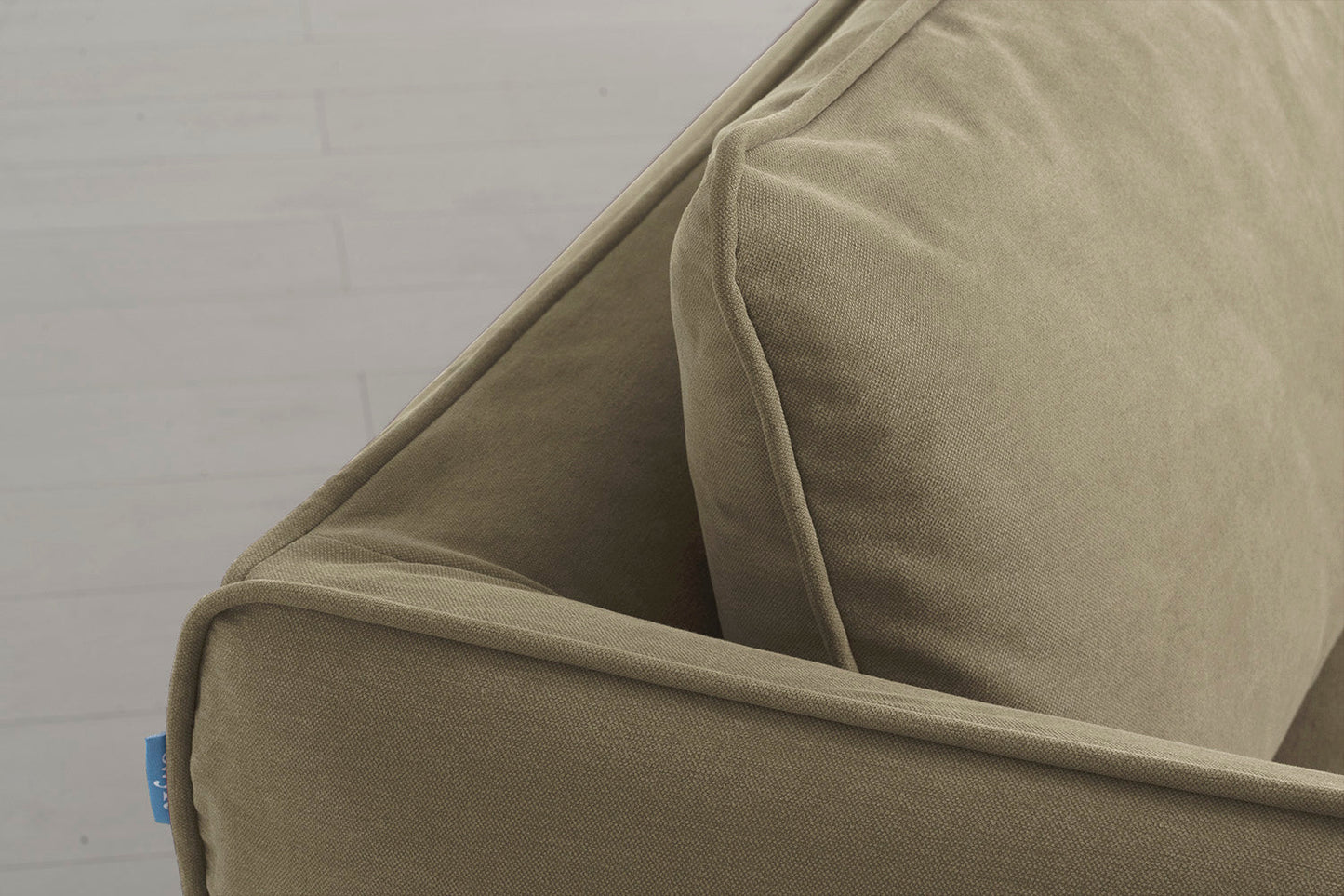 Model 18 Dreisitzer-Sofa