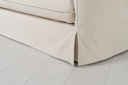 Model 18 Dreisitzer-Sofa
