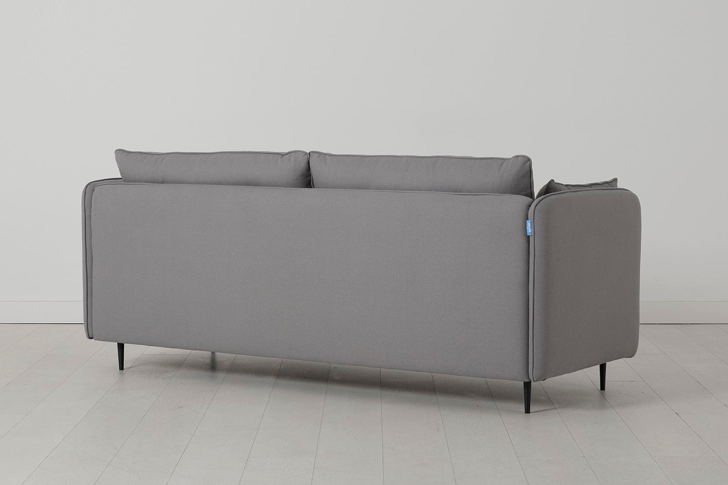 Model 19 Dreisitzer-Sofa mit Polsterhocker, Risso