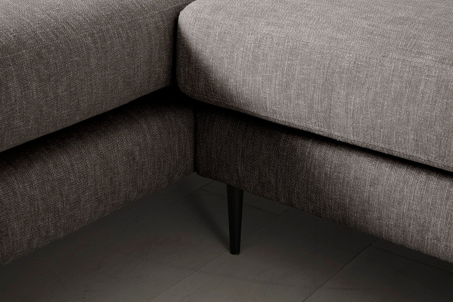 Model 19 Dreisitzer Chaiselongue-Sofa (Rechts), Schattengrau